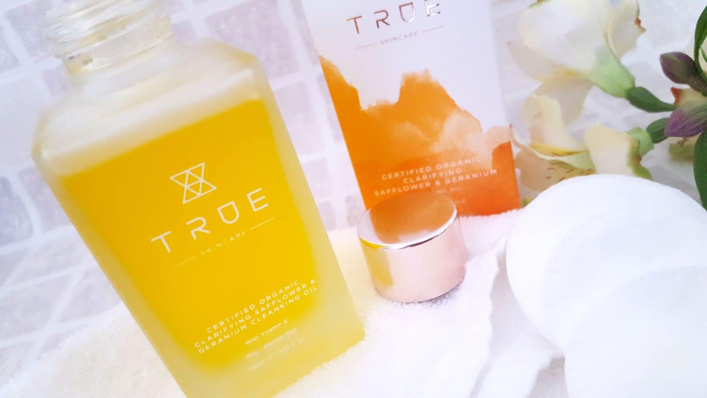 TRUE Skincare Organic Facial Oils review * True Skincare Organic Safflower & Geranium Cleansing Oil