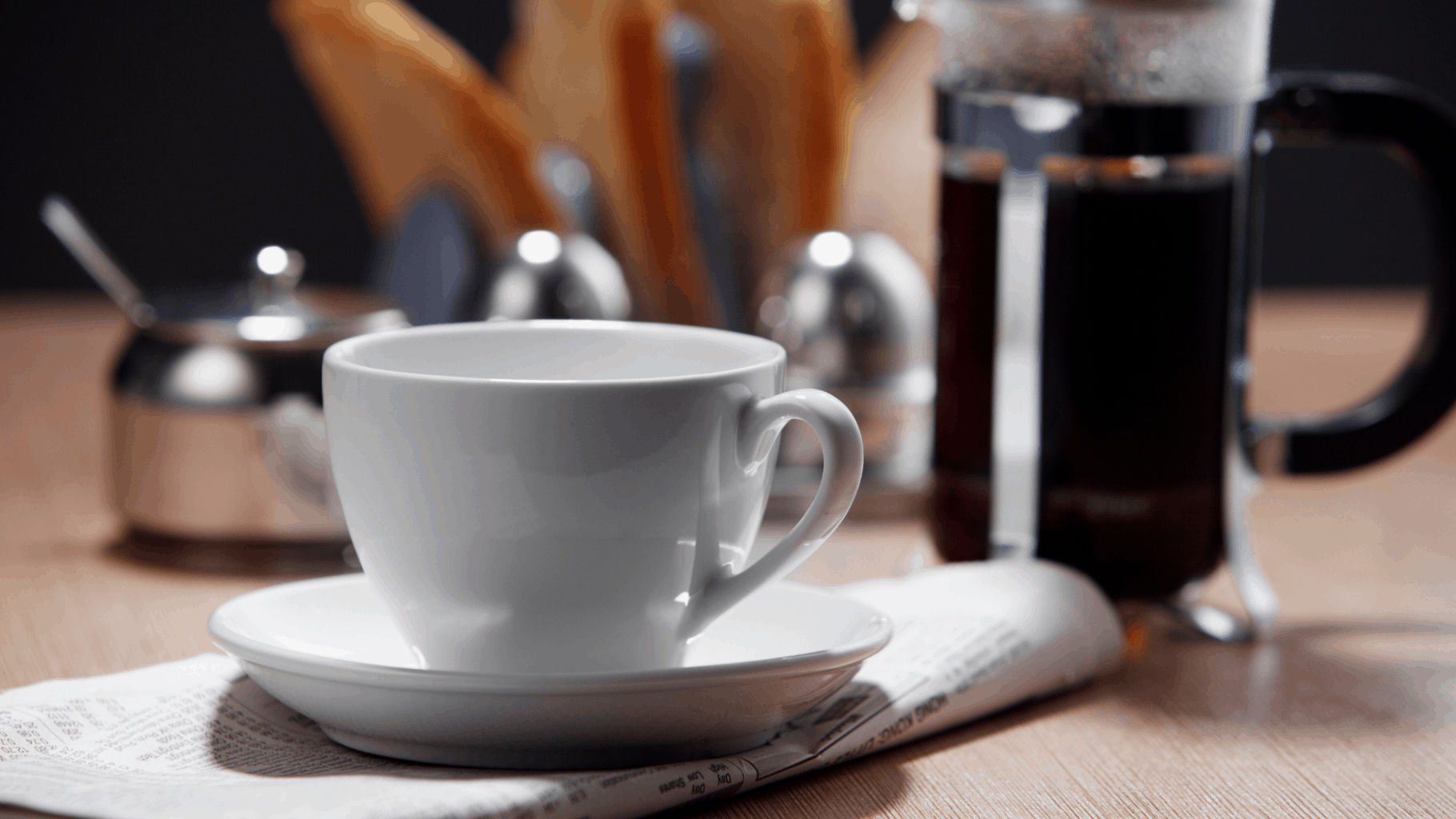 5 Most Popular Coffee Brewing Methods at Home * Coffee brewing methods - coffe cup and cafetiere
