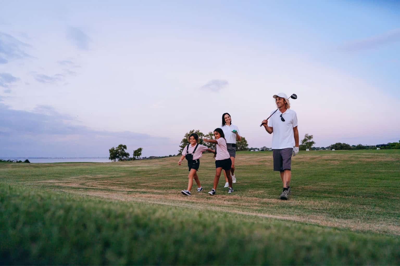 5 Brilliant Benefits of Golf for Children and Why It's Great for Kids * benefits-of-golf-for-children-family