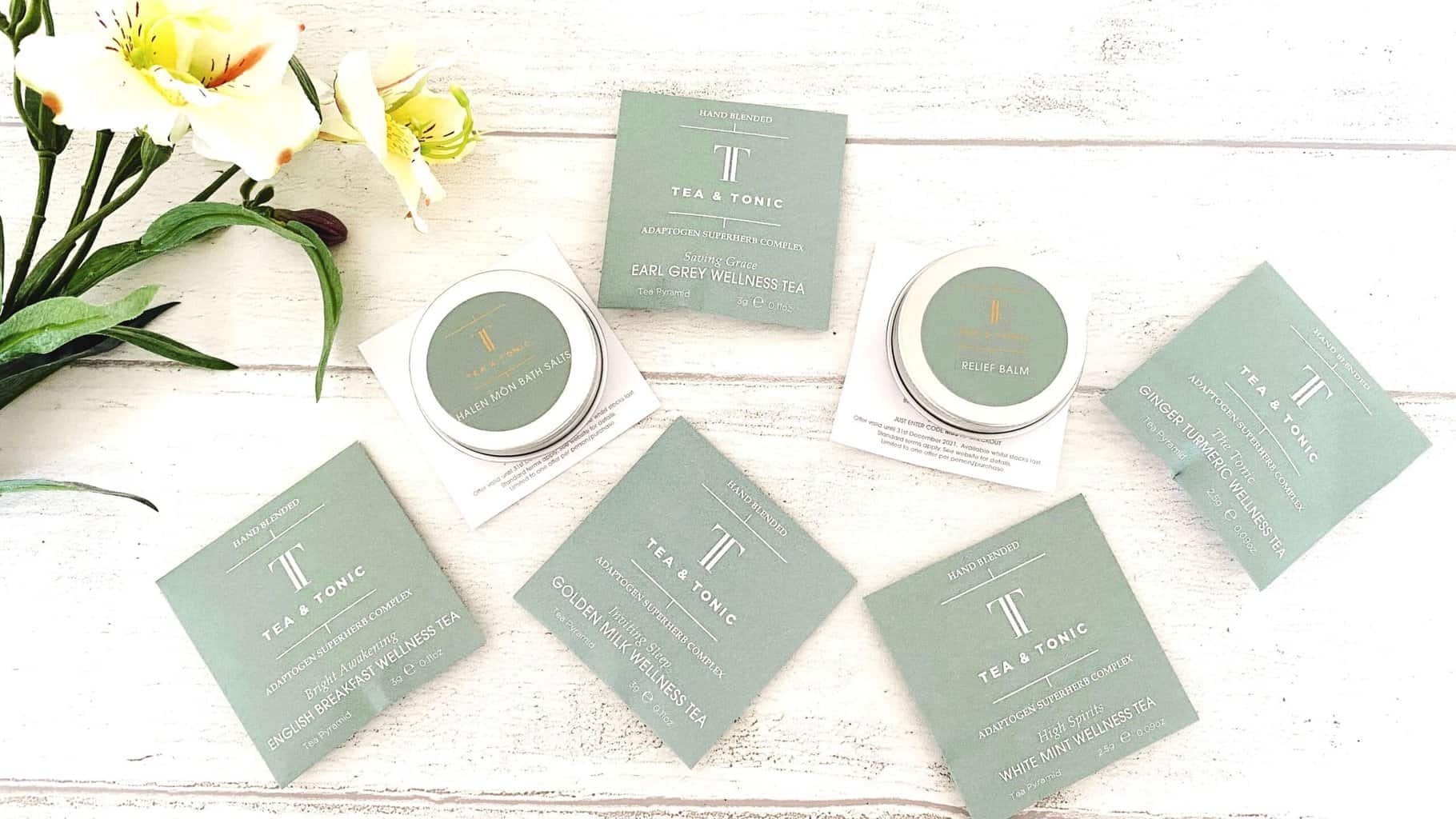 10 Pocket Money Friendly Ideas for End of Year Teacher Gifts * end-of-year-teacher-gifts-balms-and-teas
