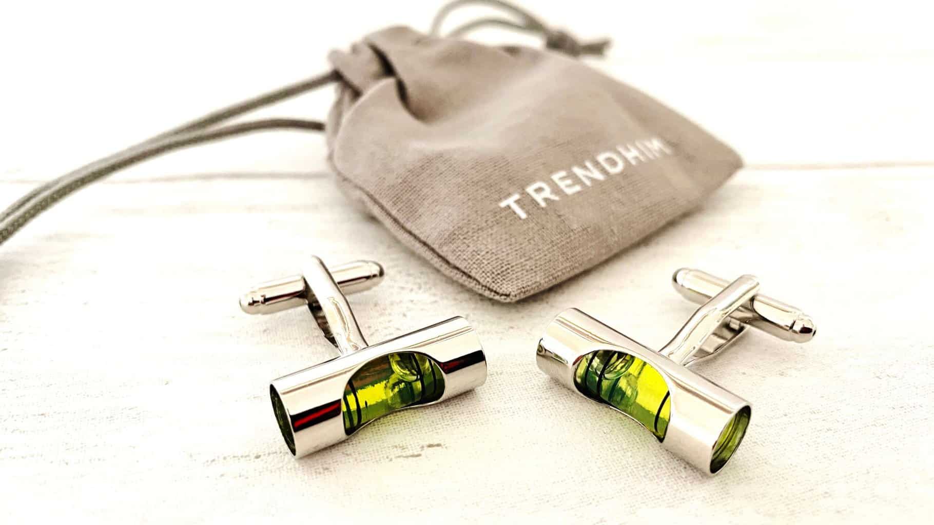 10 Pocket Money Friendly Ideas for End of Year Teacher Gifts * end-of-year-teacher-gifts-spirit-level-cufflinks