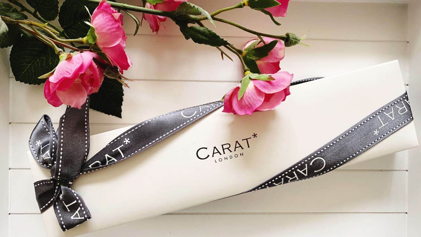 How To Choose The Perfect Tennis Bracelet - CARAT* London Review * tennis-bracelet-carat-london-review-box