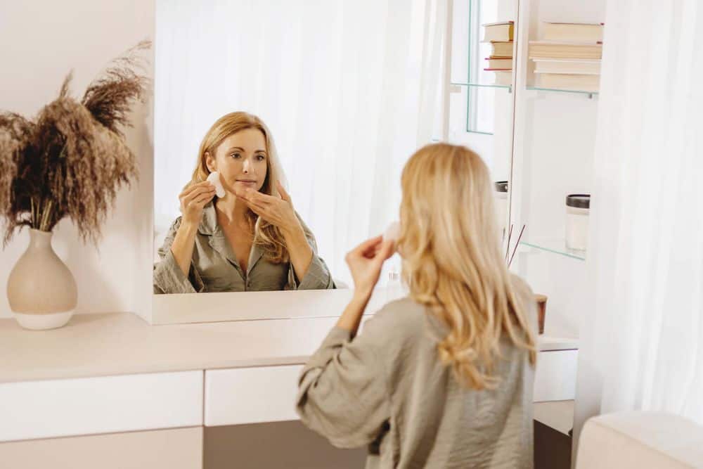 5 Simple Skincare Tips To Treat Dry Skin At Home * treat-dry-skin