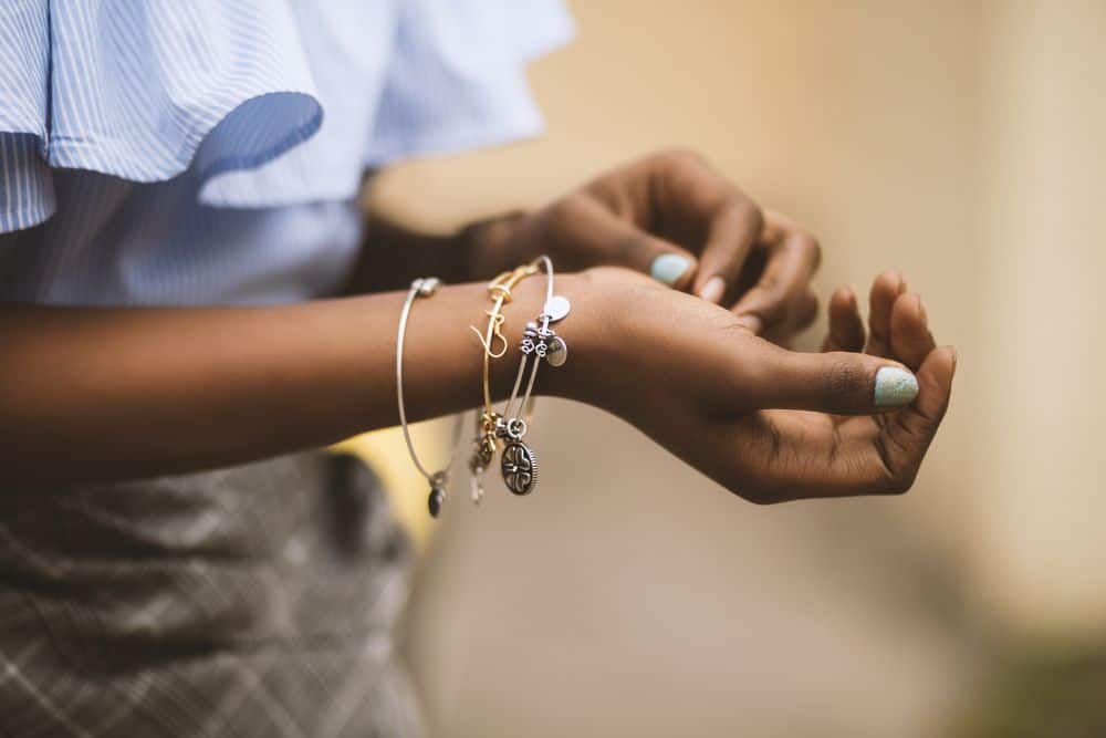 5 Awesome Jewelry Combos to Wear * awesome-jewelry-combos-bracelets
