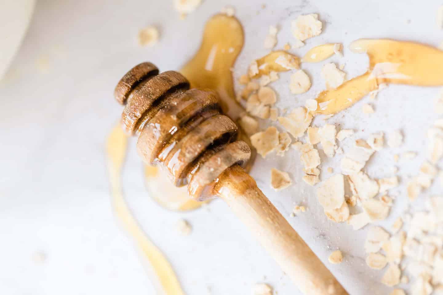 13 Powerful Natural Remedies for Cold and Flu That Actually Work natural-remedies-for-cold-and-flu-honey