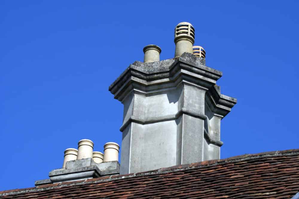 5 Common Roof Problems Homeowners Should Watch Out For * common-roof-problems-chimney