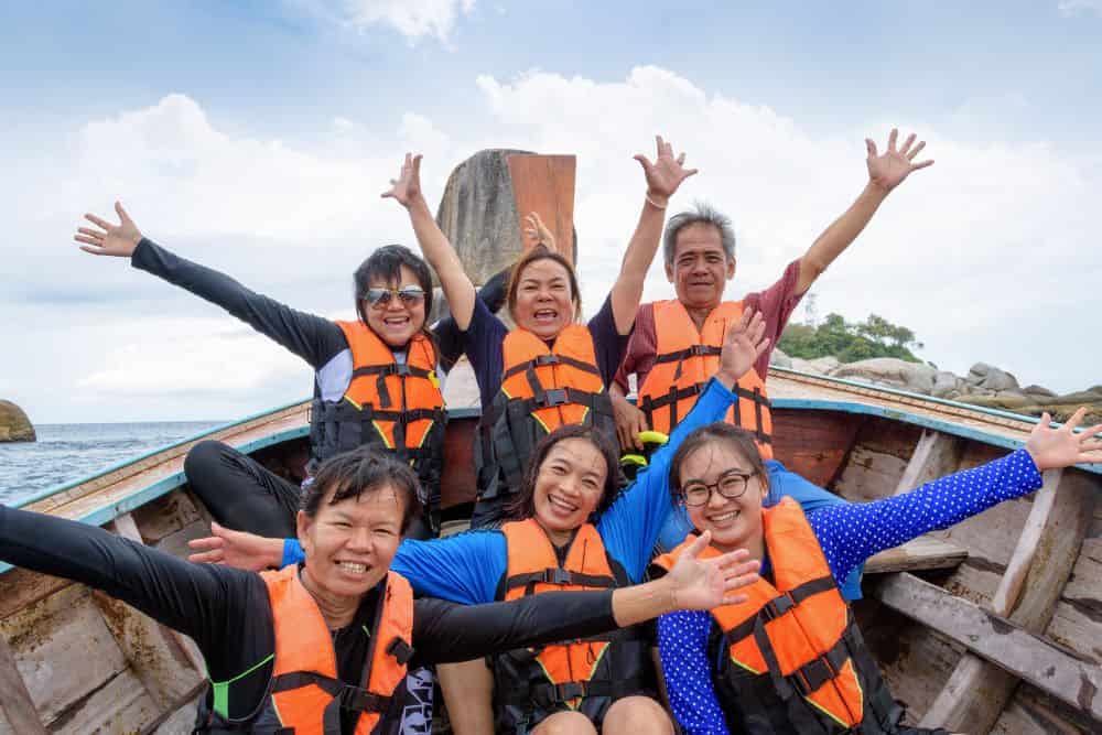 Tips for Travelling With Extended Family: Staying Organised For More Fun * travelling-with-extended-family-fun