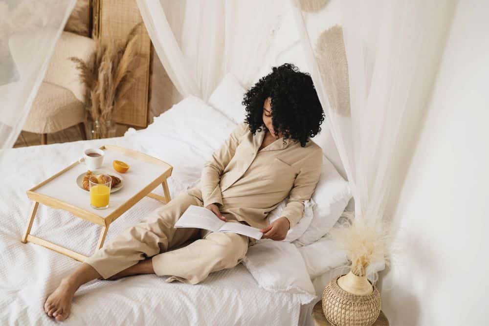 Eco-Friendly Ways to Heat and Cool Your Home All Year Long * eco-friendly-ways-to-heat-and-cool-your-home-reading-bed