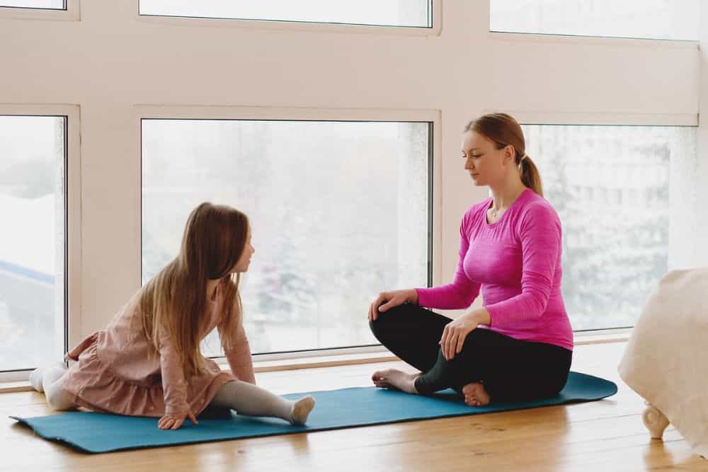 9 Trending Fashion Essentials for Busy Mums * fashion-essentials-for-busy-mums-yoga