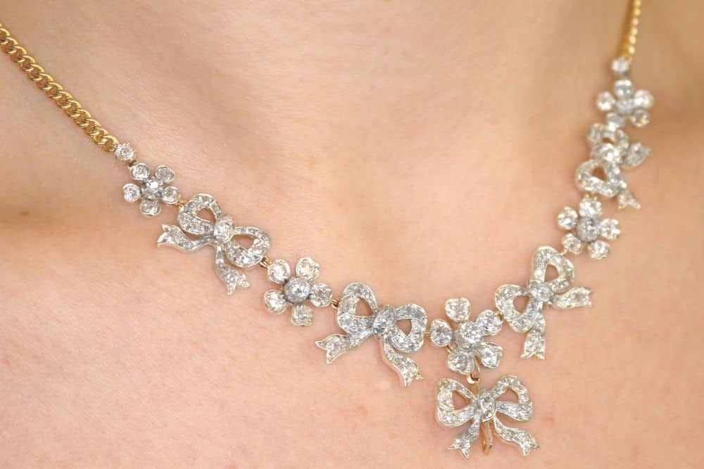 Glamour on Board – Titanic Fashion Era Through The Classes * titanic-fashion-era-through-the-classes-diamond-necklace-bow
