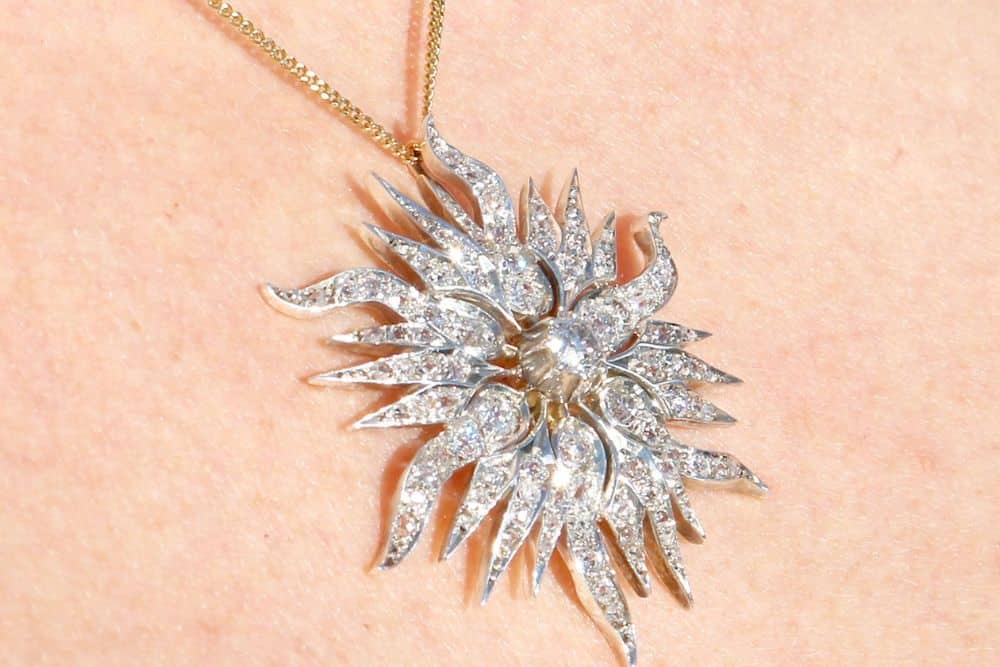 Glamour on Board – Titanic Fashion Era Through The Classes * titanic-fashion-era-through-the-classes-diamond-necklace-flower