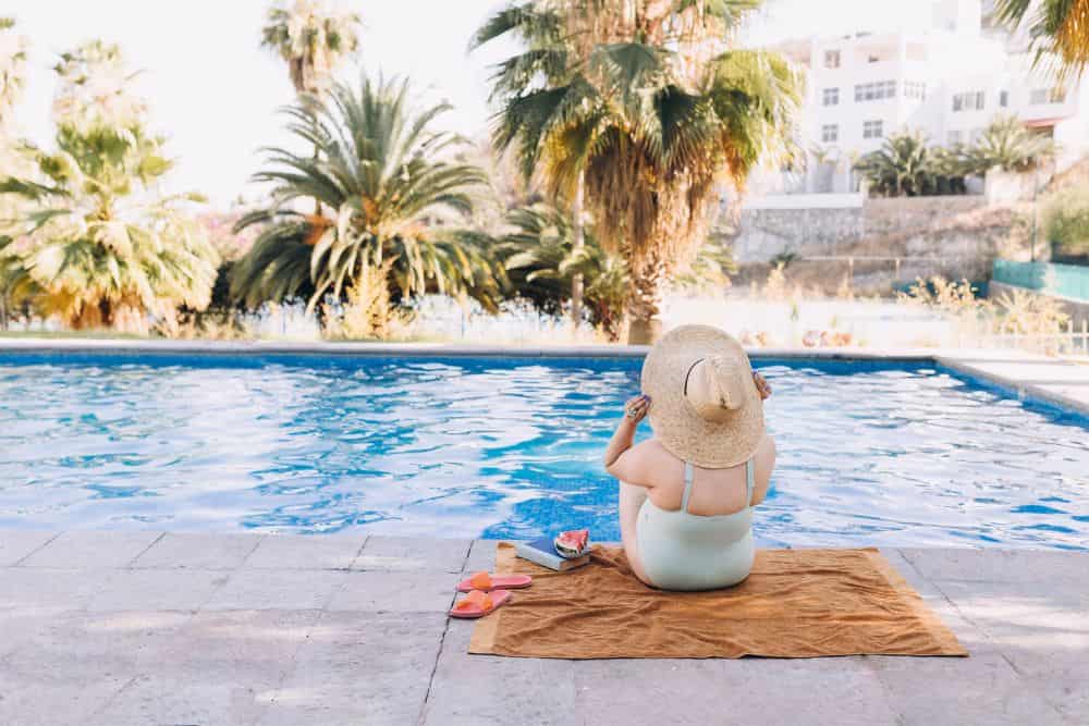 6 Bariatric Treatments for Health – What You Need To Know * bariatric-treatments-for-health-woman-by-pool