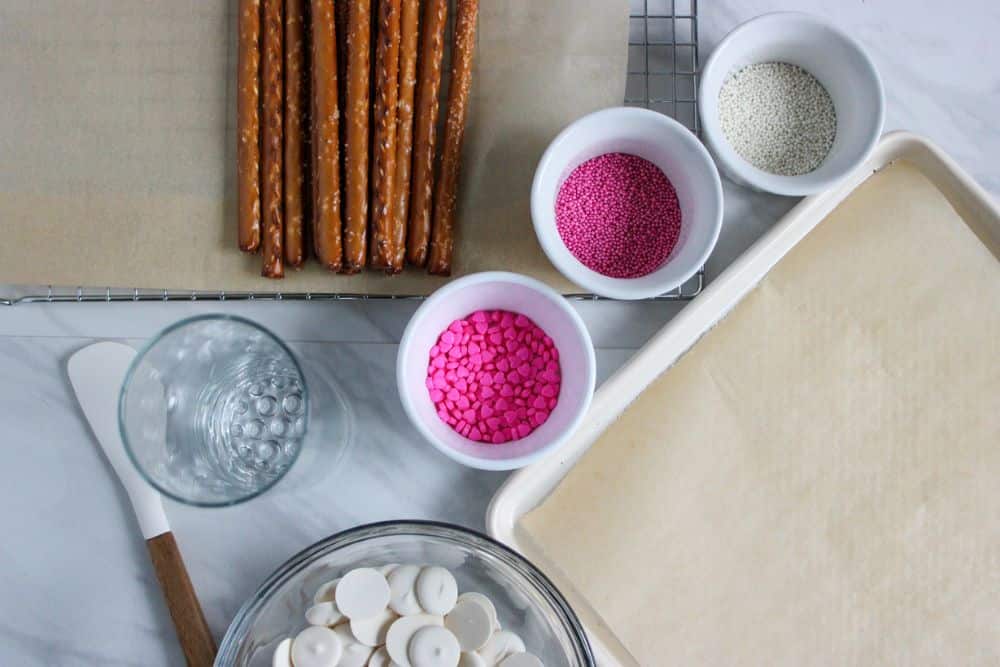 Quick and Easy Sweet Valentine's Grazing Board Recipe sweet-valentines-grazing-board-recipe-process-step-01
