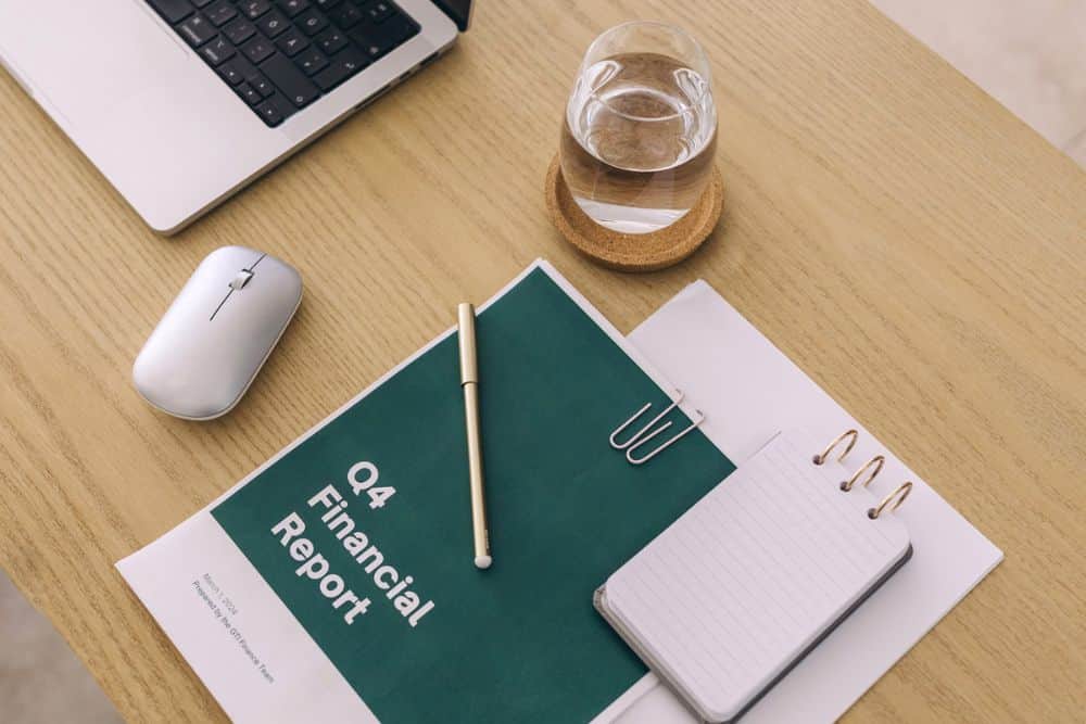 10 Smart Tips for Maximizing the Benefits of a Finance Degree * benefits-of-a-finance-degree-financial-report