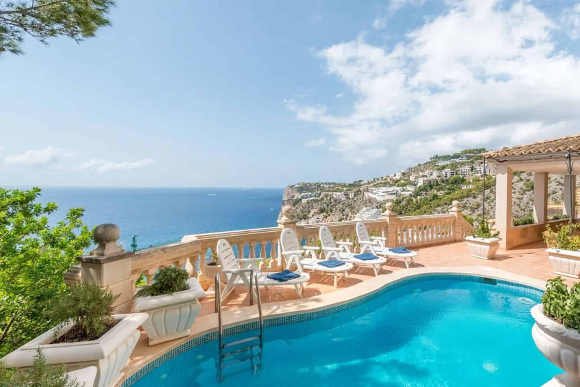 6 Reasons Why Staying in a Majorca Villa is Better Than a Hotel * majorca-villa-seaview