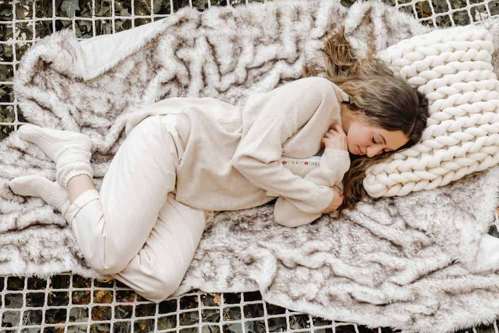 Creating the Perfect Cosy Christmas At Home - 9 Top Tips cosy-christmas-at-home-tips-throws