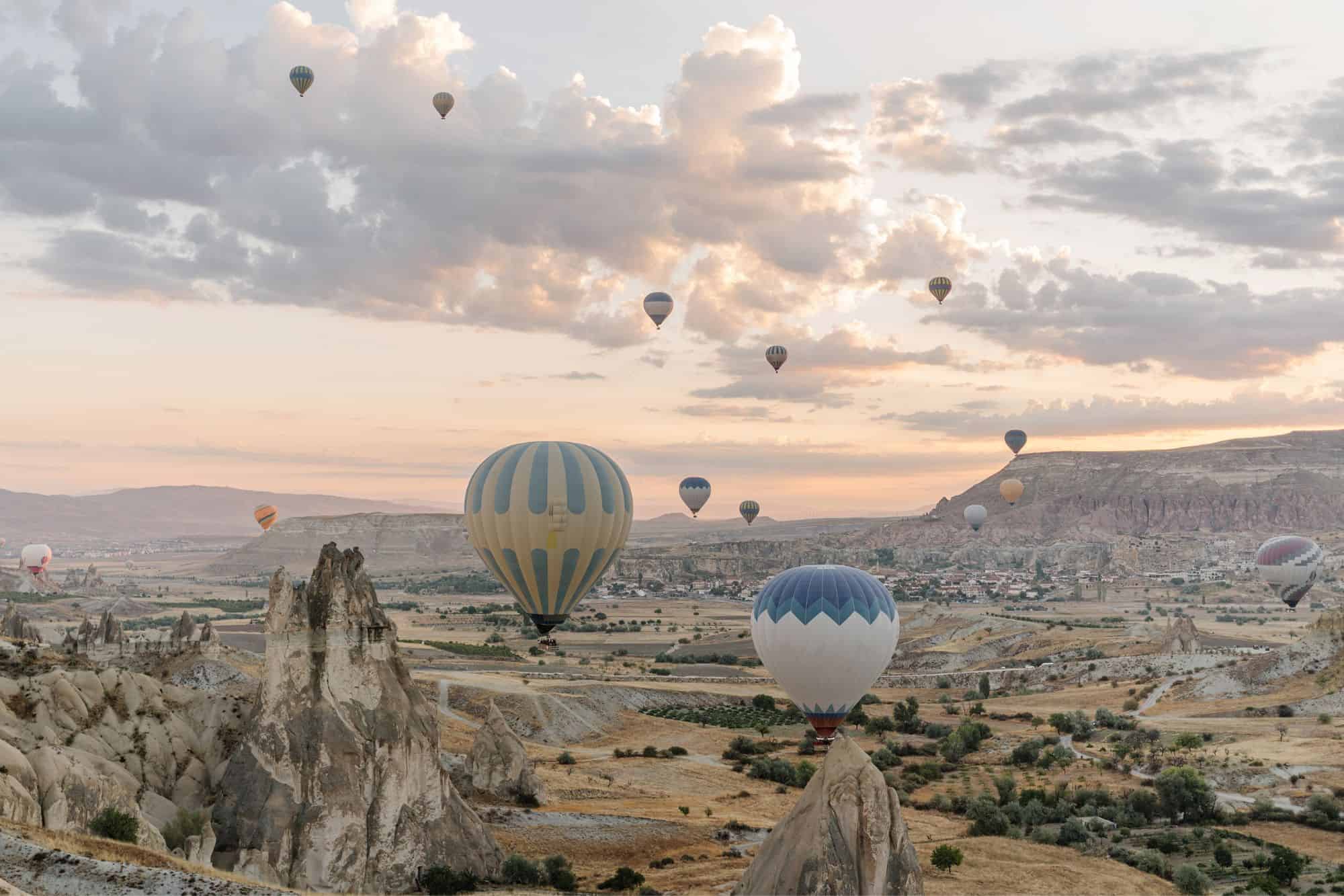 Essential Accessories and Top Tips for Travel Photography * accessories-and-tips-for-travel-photography