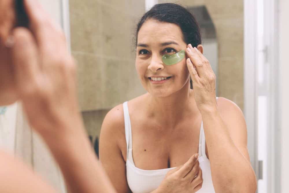 Radiant Skin from Within: 5 Secrets to a Natural, Healthy Glow * radiant-skin-secrets-to-a-natural-glow-moisturise