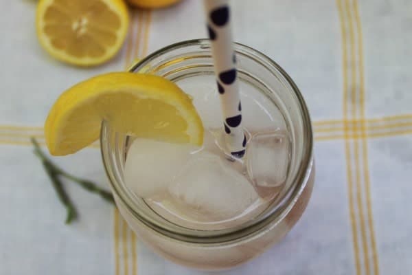 21 Delicious Homemade Lemonade Recipes to Try This Summer lemonade-recipes-lavender-lemonade