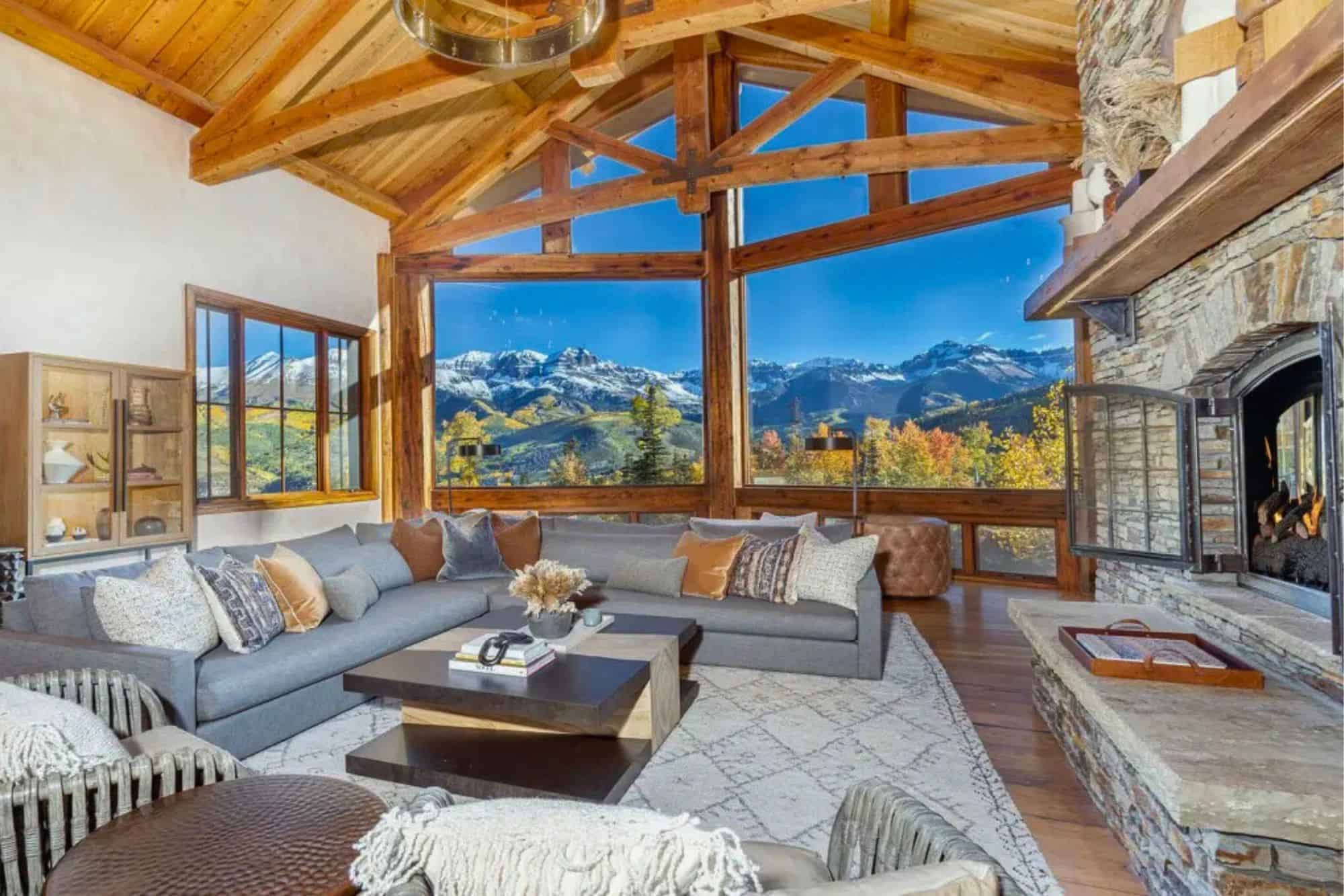 Accommodation 101: How To Find The Best Deals For Your Trip * accommodation-best-deals-cabin