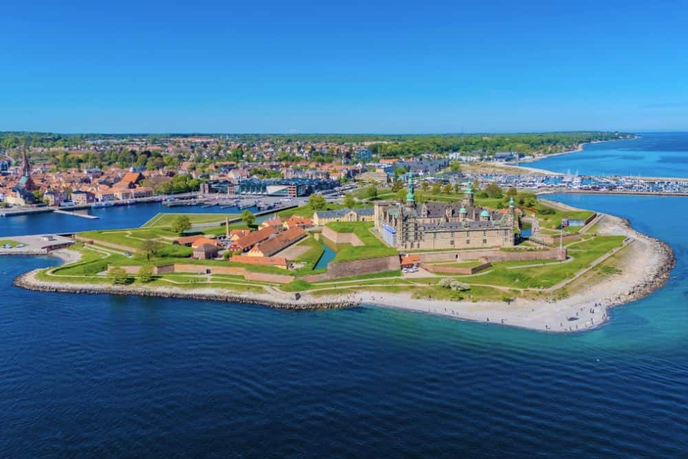 How To Make The Most of Your Copenhagen to Helsingør Coastal Ride * copenhagen-to-helsingor-coastal-ride-Kronborg-Castle