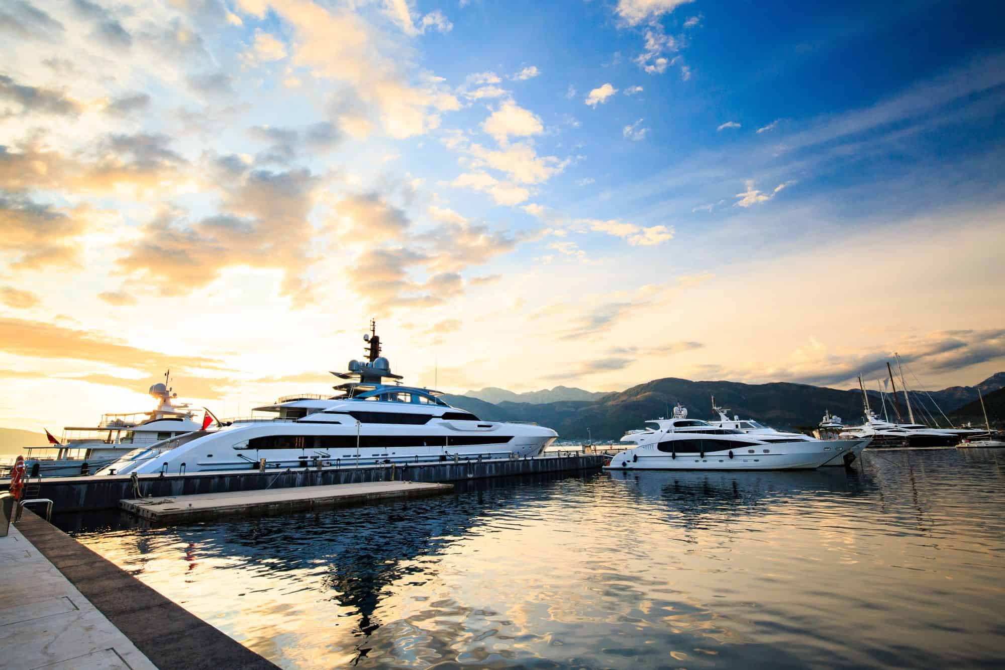 Durable Marine Wear: Advanced Composite Solutions That Work * durable-marine-wear-advanced-composites-yachts