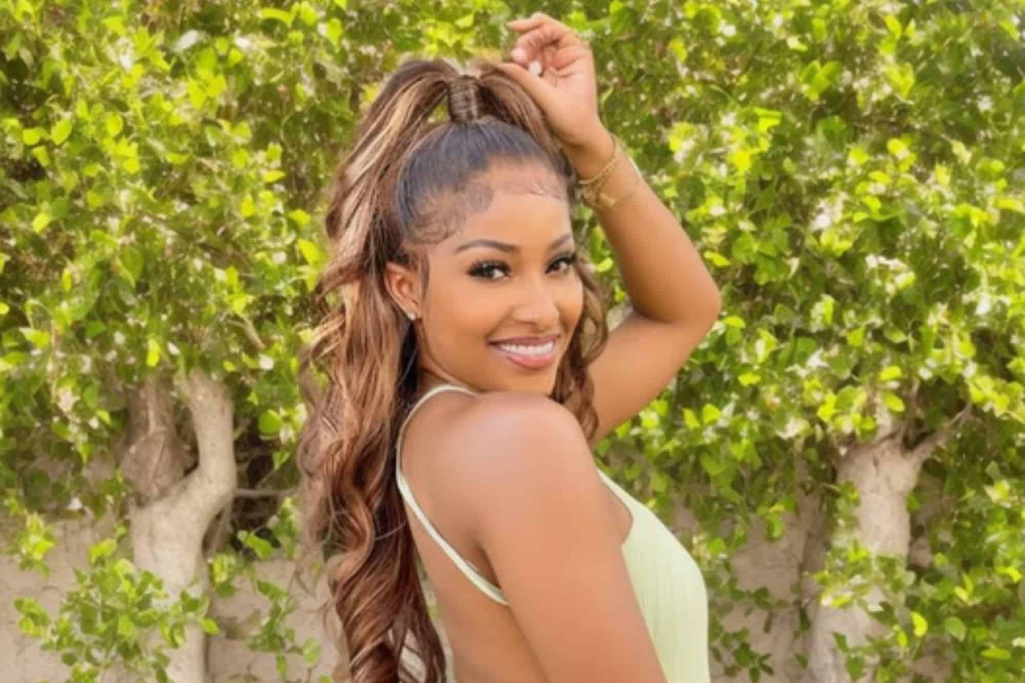 4 Simple Wig Styling Tips & Confidence Boosters - the Role of Wigs in a Full Look * simple-wig-styling-tips