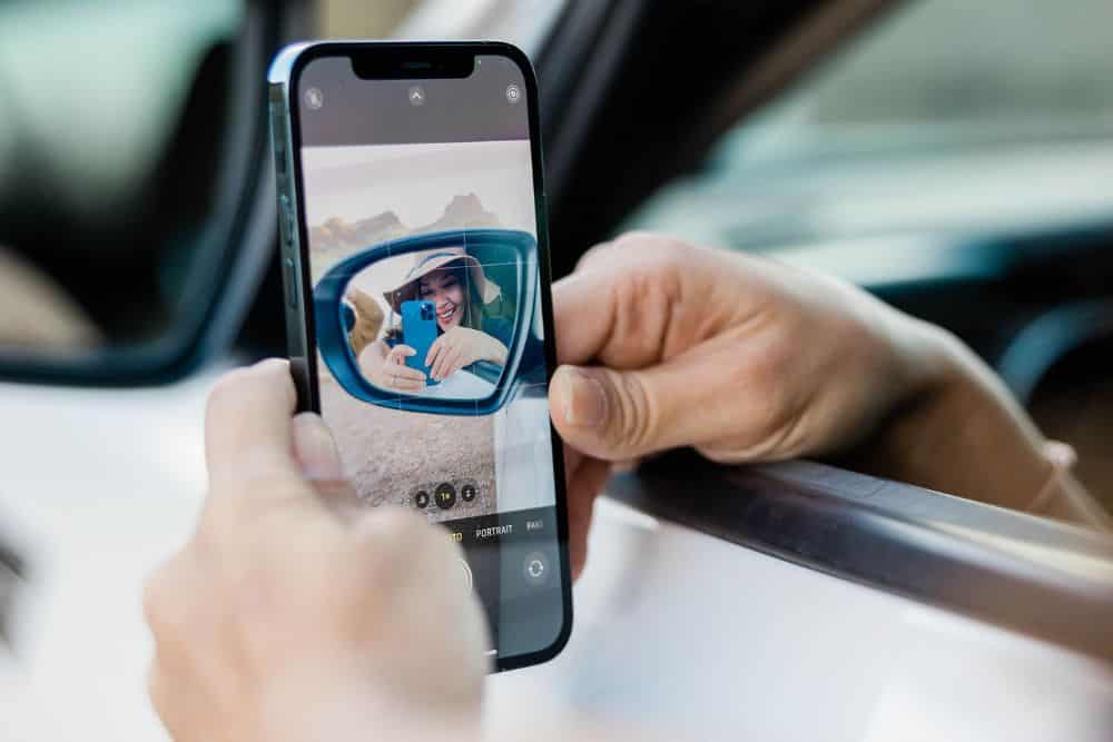 How Personal Style Extends Beyond Fashion and Into the Way We Design Our Cars * personal-style-and-car-design-selfie
