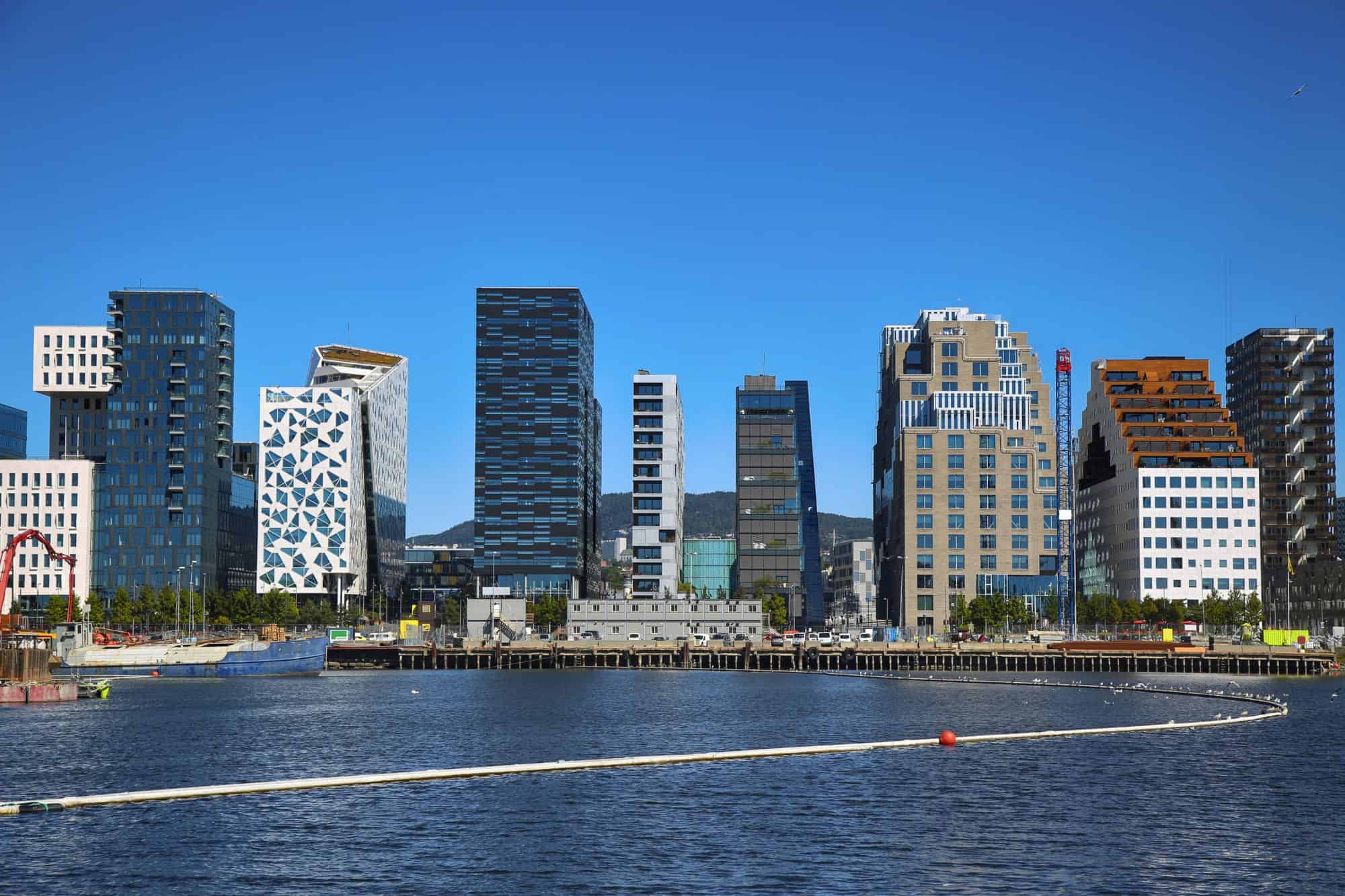 Oslo’s Royal Avenues and Bergen’s Bryggen: Norway’s Coastal Elegance * oslo-and-bergen-norway-coastal-elegance