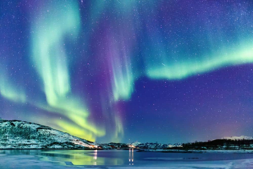 Finland’s North–South Contrast: Urban Helsinki and the Wilderness of Lapland * finland-helsinki-and-lapland-northern-lights