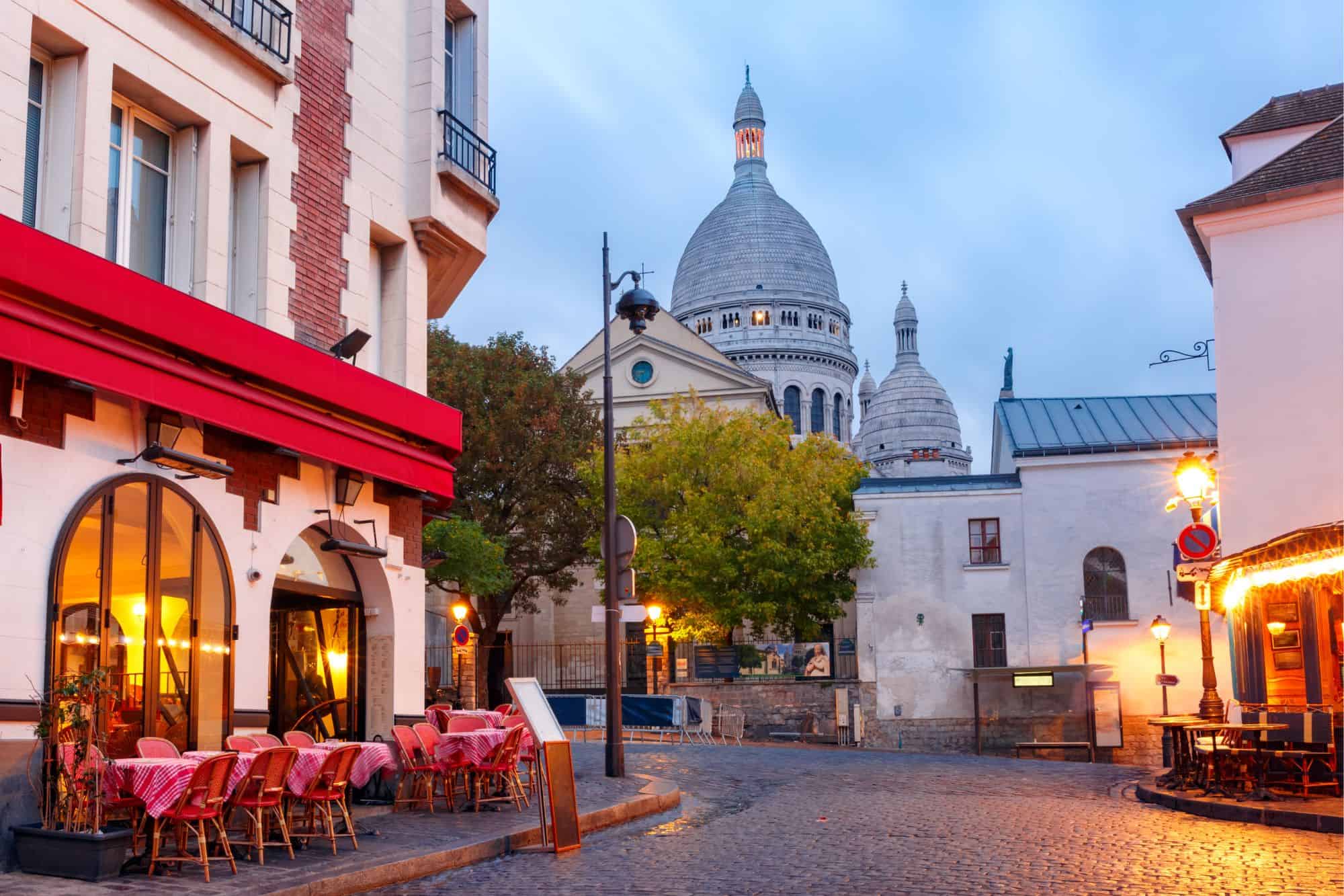 Epic European Corridors: Montmartre's Bohemian Alleys to the Royal Mile’s Stone Wynds * european-corridors-montmartre-royal-mile