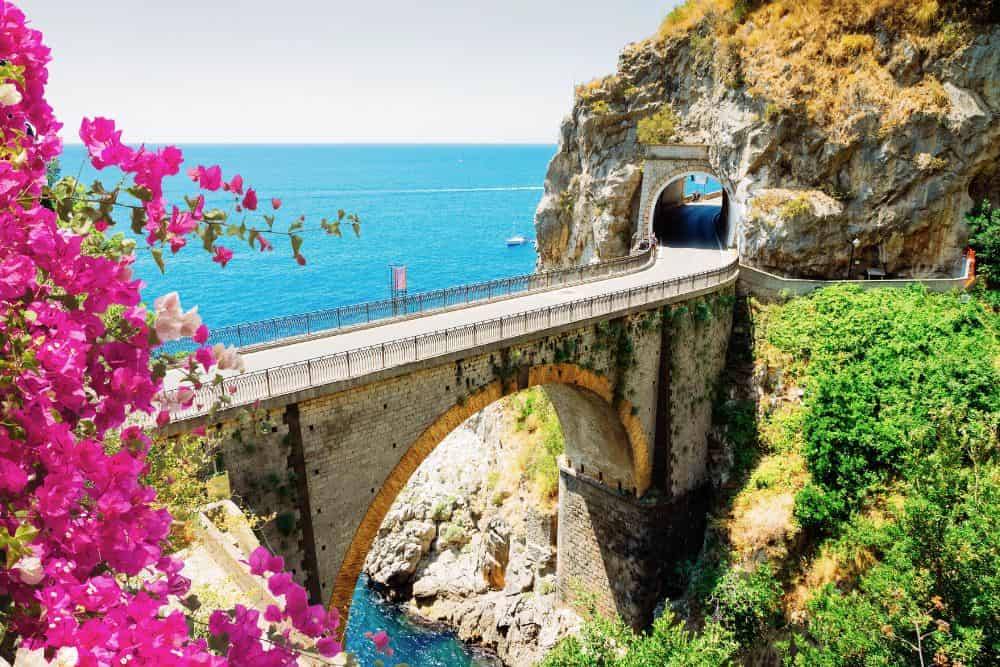 Italian Rail Hospitality: Luxury Interiors and the Shifting Horizons of the Latin Heartland * italian-rail-hospitality-coast