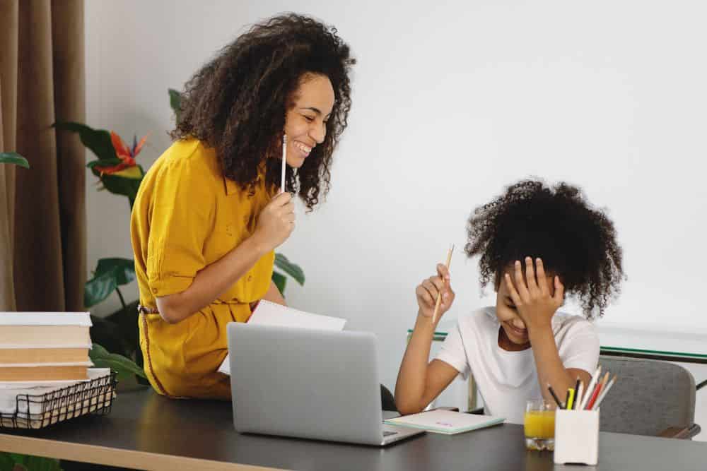 Asynchronous Anxiety: A Parent’s Guide to Helping Kids Overcome Virtual Classroom Shyness * asynchronous-anxiety-virtual-classroom-shyness-role-play