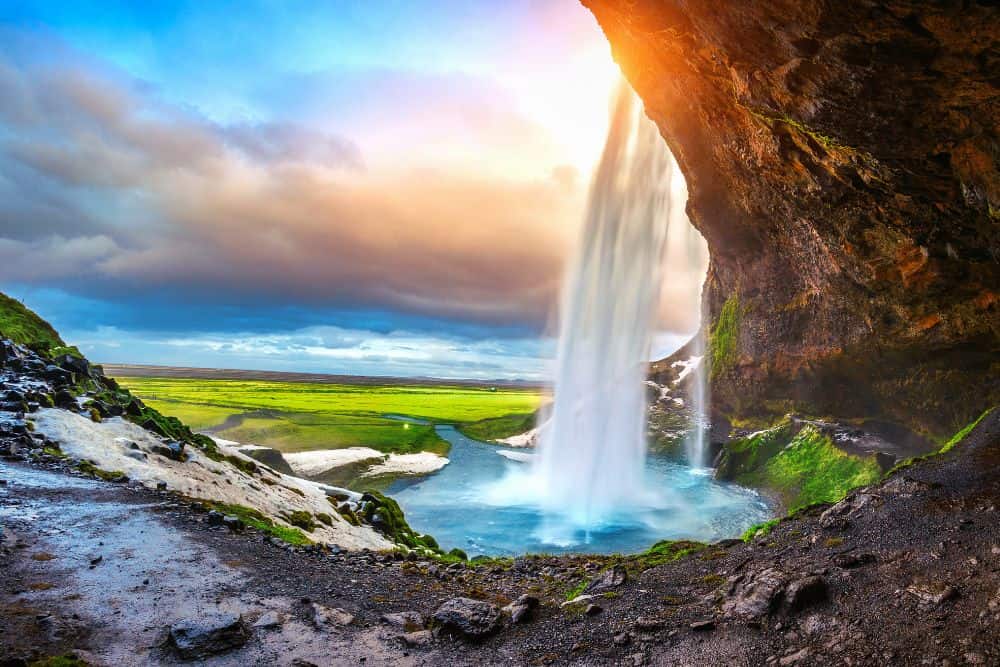 Iceland Road Trip - How to Plan a Scenic Self-Drive Adventure * iceland-road-trip-planning-tips-Seljalandsfoss