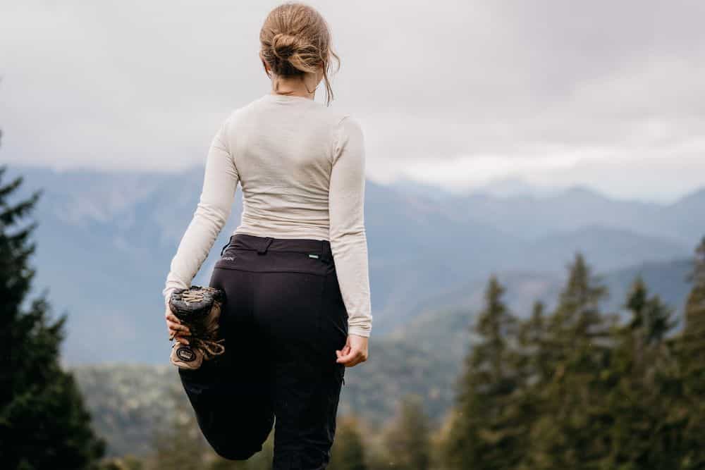 What to Pack for a Weekend Outdoors Travel Trip * weekend-outdoors-packing-tips-morning-stretching